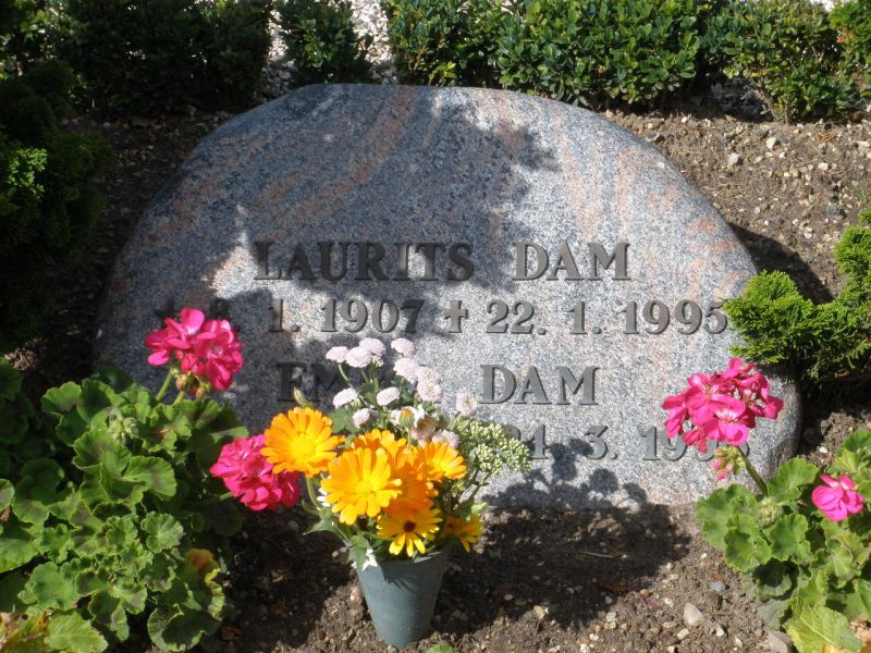 Emma Dam  .JPG
